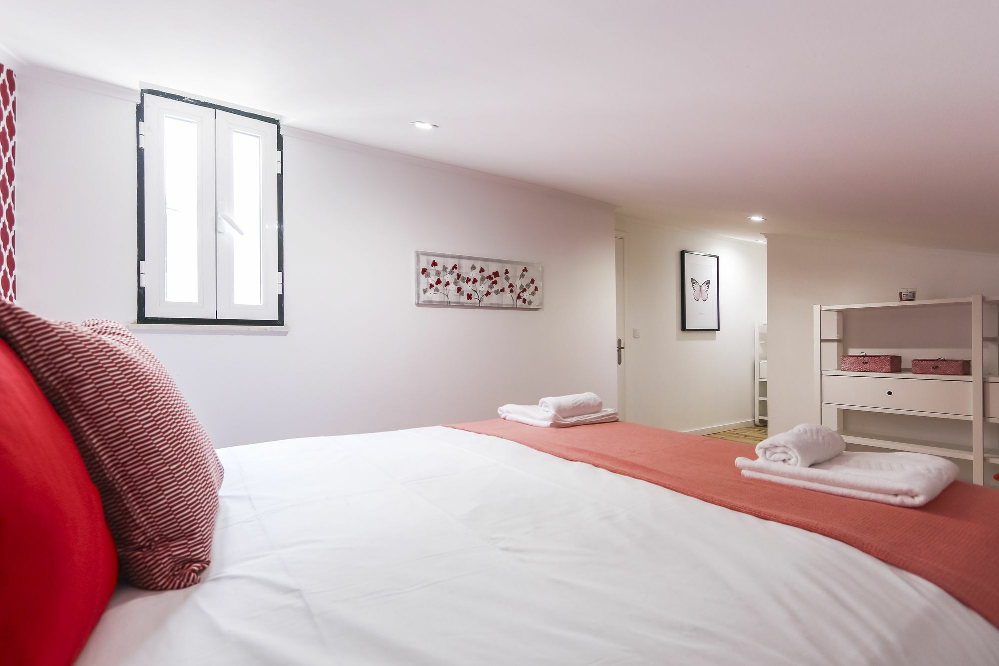 Santa Marta Deluxe by Homing Apartment Lisbon Bagian luar foto